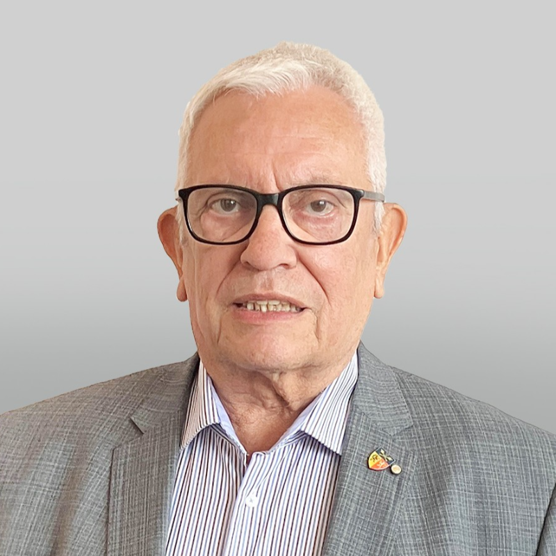  Dietmar Lux